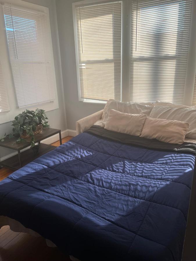 Three Bed One Bath Apt 25 Mins To Nyc Belleville Exteriör bild